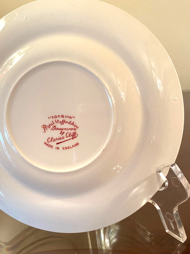 Royal Staffordshire RED TONQUIN by Clarice Cliff 6.5" BREAD/SIDE PLATES England - Picture 9 of 18