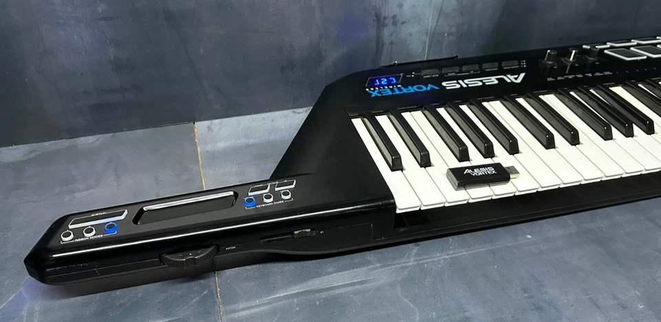 ALESIS VORTEX WIRELESS / KEYTAR / Umhänge Midi Controller Keyboard - Bild 4 von 4