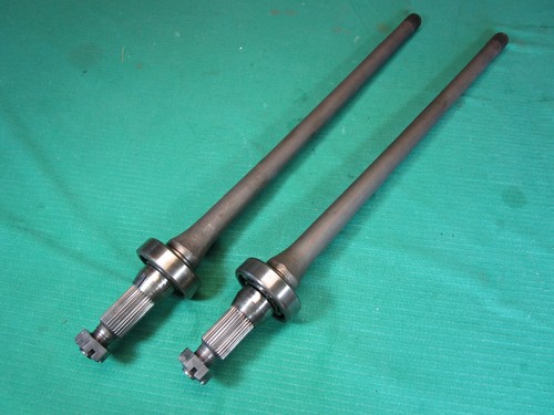 MG MGB ('65-'80) - Rear Tube Axle Shaft Set, Disc Wheel- Excellent, Original