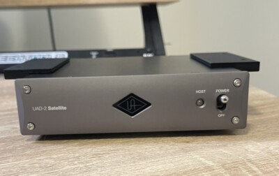 DTM・DAW UAD-2 Satellite Thunderbolt OCTO CUSTOM Universal Audio UAD-2 Satellite Thunderbolt 3 OCTO Custom