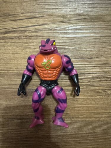 1985 Mattel MOTU He-man Tung Lasher (Incomplete, Working) - Picture 3 of 14