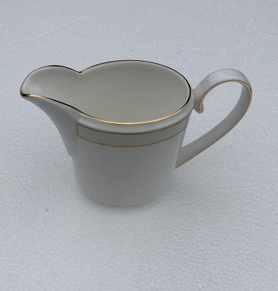 Vera Wang, Duquesa Champagne, Crema ~nueva~ Foto 2 de 4