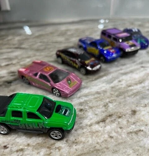 Juego de 13 coches de superhéroes diecast vintage de Marvel Foto 2 de 4