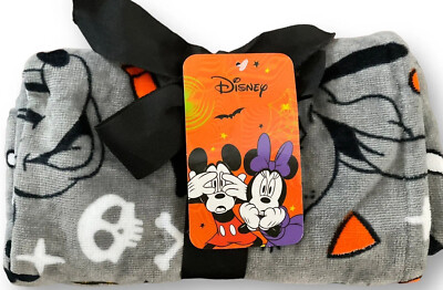 Disney NWT Halloween Mickey Mouse Pluto Minnie Gray Hand Towel Set 16'' x 28''