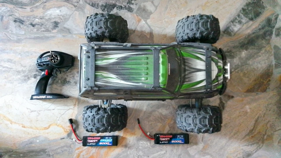 Traxxas Summit (1/8 Mugen Kyosho Tamiya Serpent Sanwa Futaba Os lipo) - Immagine 3 di 3