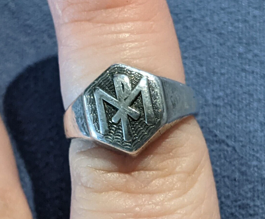 VINTAGE STERLING SILVER 925 RING (BG D) Size 5 Unknown Logo