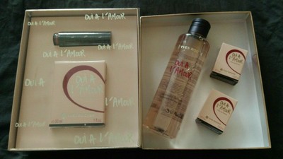 Coffret Oui à Lamour 30ml Rouge A Levre Gel Douche 2 Miniatures Neuf Ebay