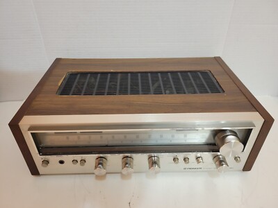 Vintage Pioneer SX-580 AM/FM Stereo Receiver LIGHTS UP & POWERS ON