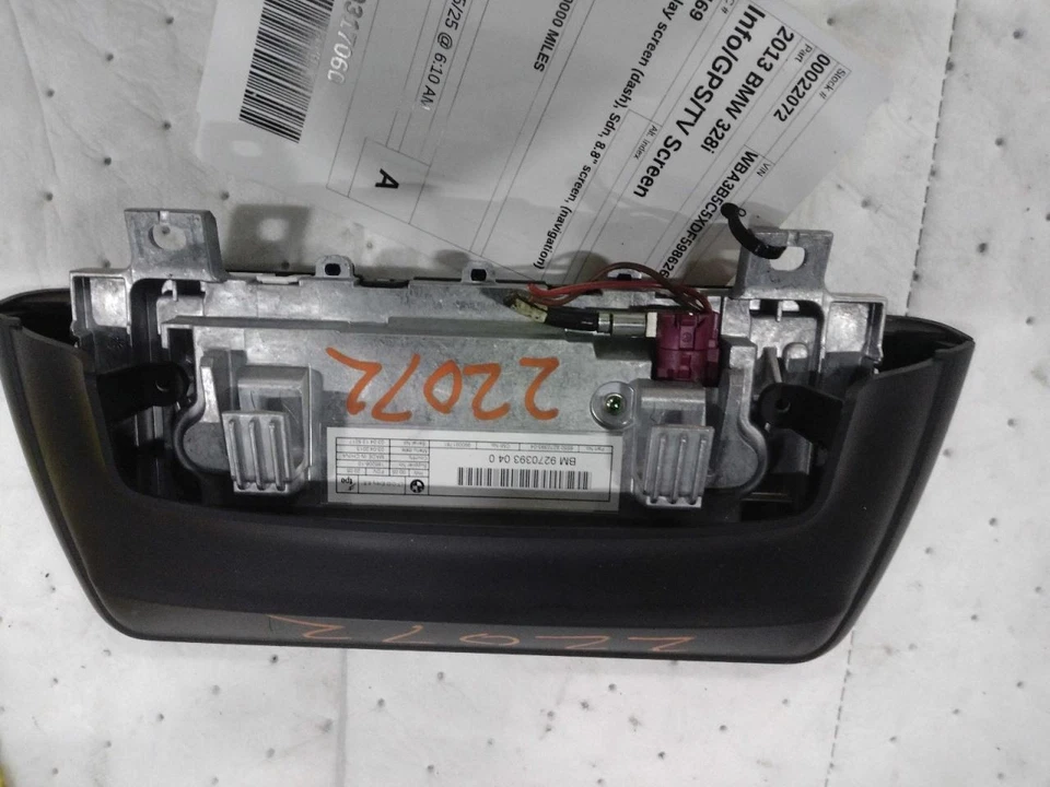 Info-GPS-TV Screen Display Dash 8.8" Screen Fits 12-15 BMW 320i 573790 - Image 2 of 4