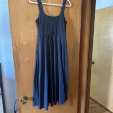 Quince Black Scoop Neck Sleeveless Midi Dress w/ Pockets Stretch Size M