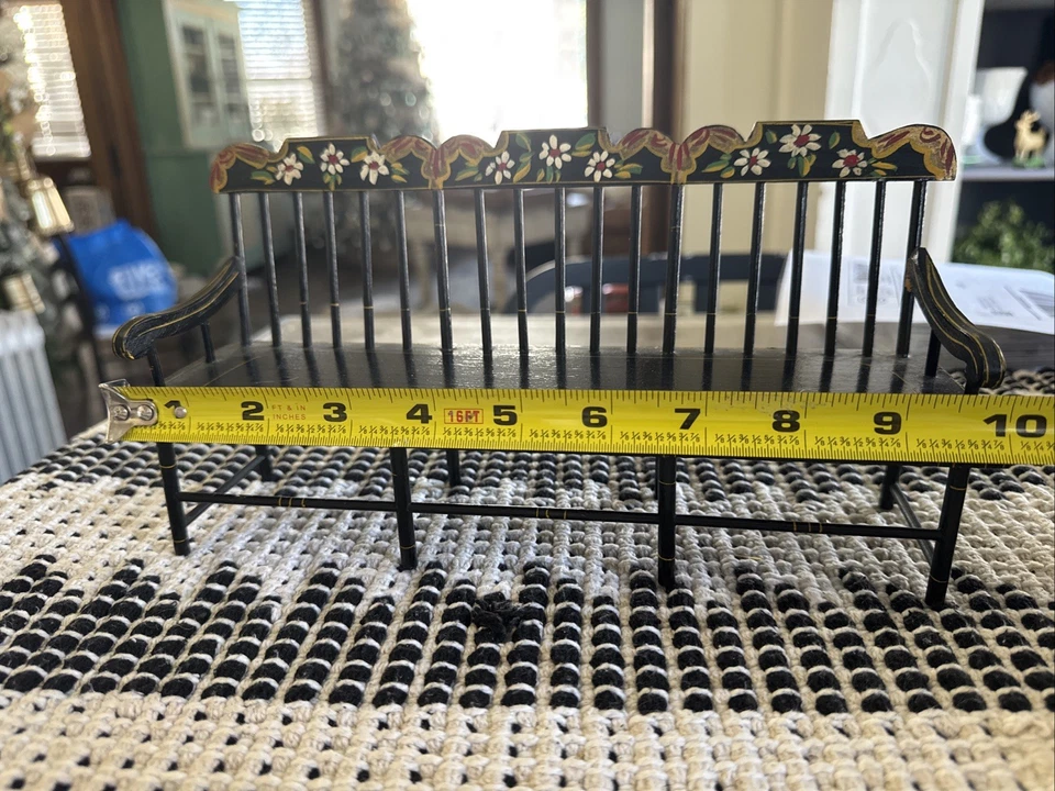 Dollhouse Bench - Image 3 of 4
