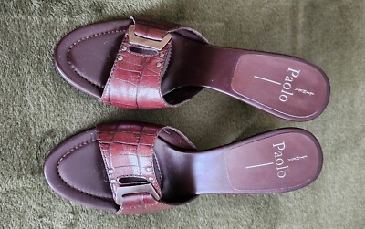 LINEA Paola Sz 8.5 N BROWN  'Dimple' Leather Women Sandals W Buckle Detail
