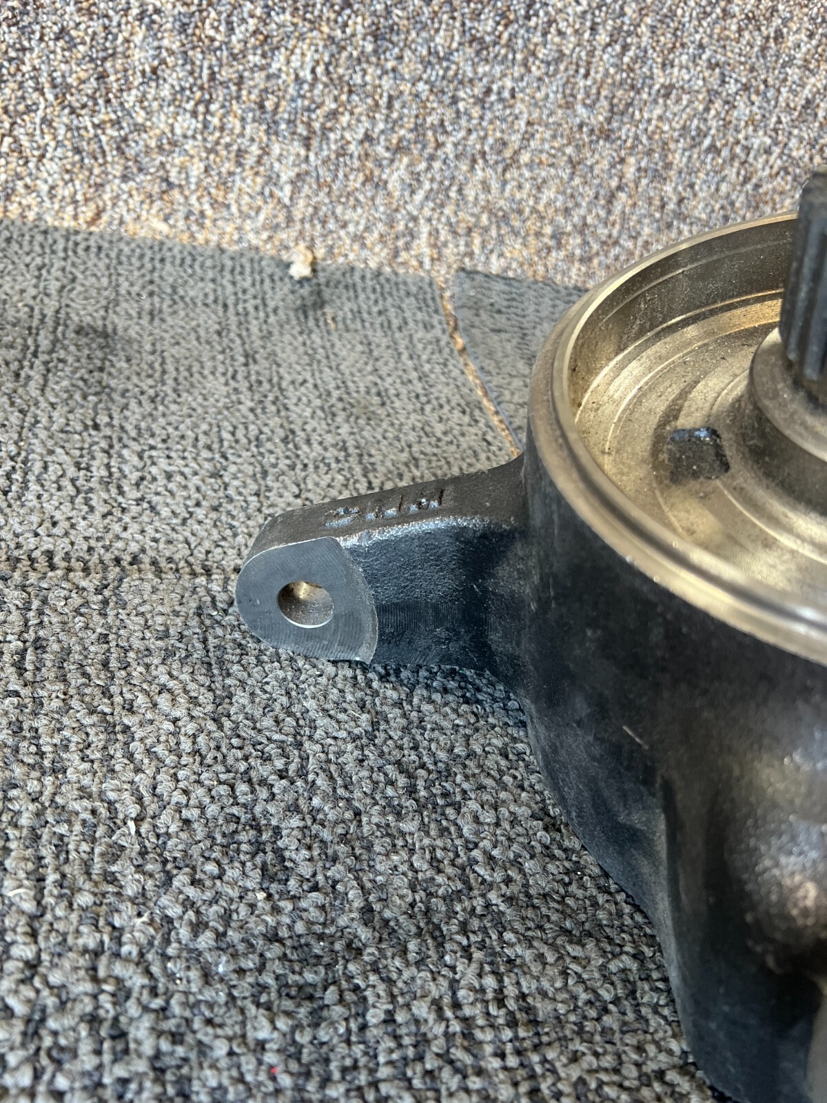 CNH 84196944 21102 KNUCKLE CROSSOVER LH CASE | eBay