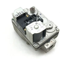 White Rodgers 36E22 202 Gas Valve Carrier B12826-14 used in and out 1/2" #G511