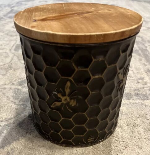 Brown Metal Wood Lidded Storage Canister Honey Bee 5.5” - Afbeelding 1 van 7