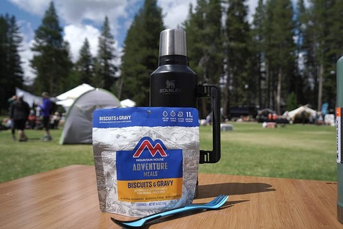 mountain-house-biscuits-gravy-freeze-dried-backpacking-camping-food