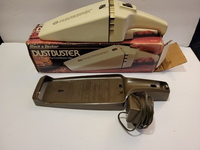 Vintage Black & Decker Dustbuster Cordless Vacumm ~ 9330 Vacuum ~ Tested Works