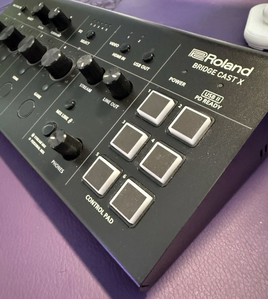 美品　Roland BRIDGE CAST X Roland - BRIDGE CAST X | Dual Bus Streaming Mixer and Video