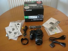 Fujifilm FinePix S9500 Digitalkamera / Neuwertig