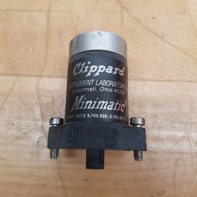 Clippard Minimatic R401 4-Way Valve - USED