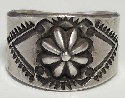 Navajo Edison Sandy Smith size 8 cigar band- handmade - stamped/signed - SS925