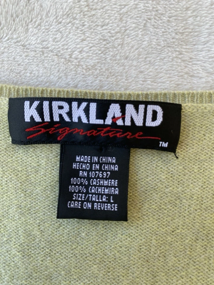 Kirkland Womans Sweater Top Green Large Solid 100% Cashmere Long Sleeve V Neck - Image 3 of 4