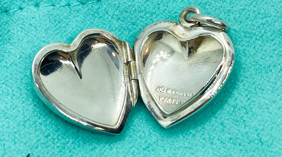 Dije colgante medallón corazón plata esterlina Tiffany & Co. Foto 3 de 4