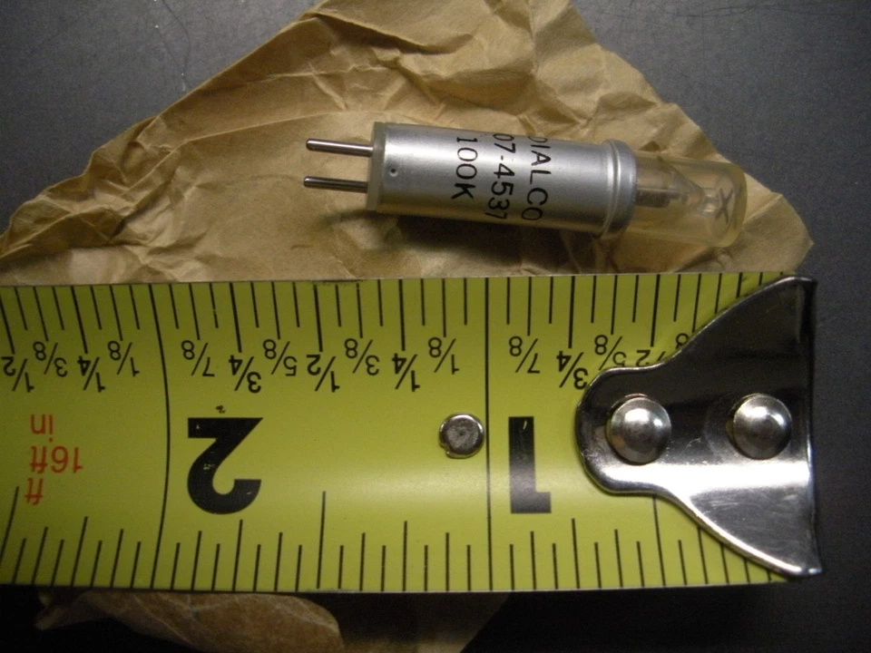 10 NIP NEON PANEL LAMP CARTRIDGE  2 PIN NOS 100K DIALCO 507-4537 - Image 3 of 4