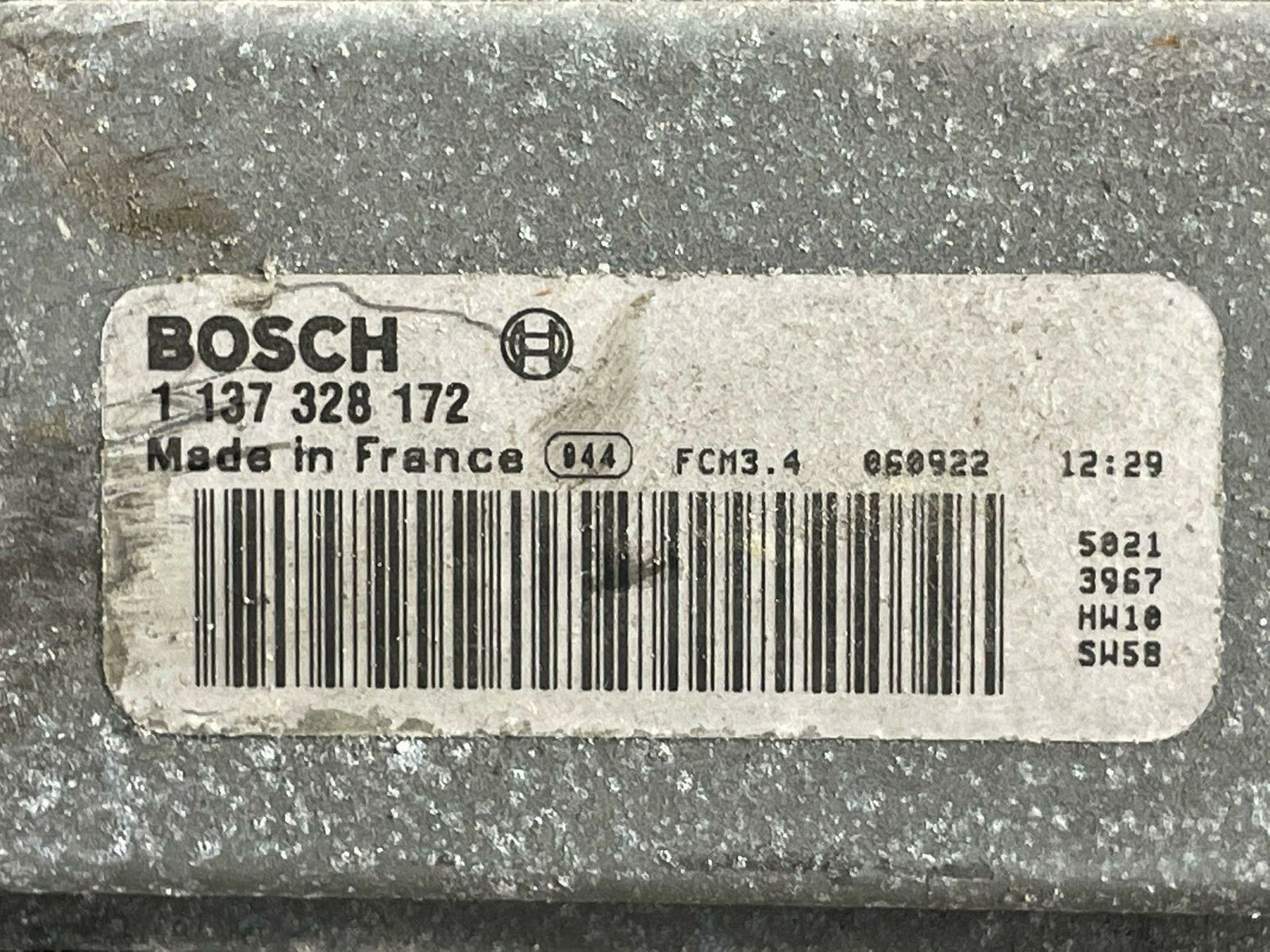 2007 AUDI Q7 RADIATOR COOLING FAN ASSEMBLY BOSCH 1137328172 07 08 