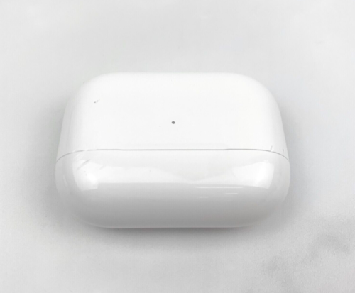 Apple AirPods Pro 2nd Generation - Lightning Charging Case A2700 (No AirPods) - Picture 5 of 7