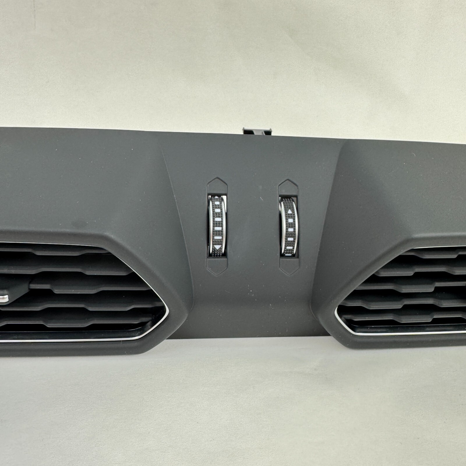 2018 - 2024 Lamborghini Urus Front Dash Center Heater A/C Air Vent 4ML820951B6PS