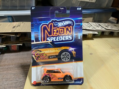 HOT WHEELS NEON SPEEDERS 5/8 MINI COOPER S CHALLENGE