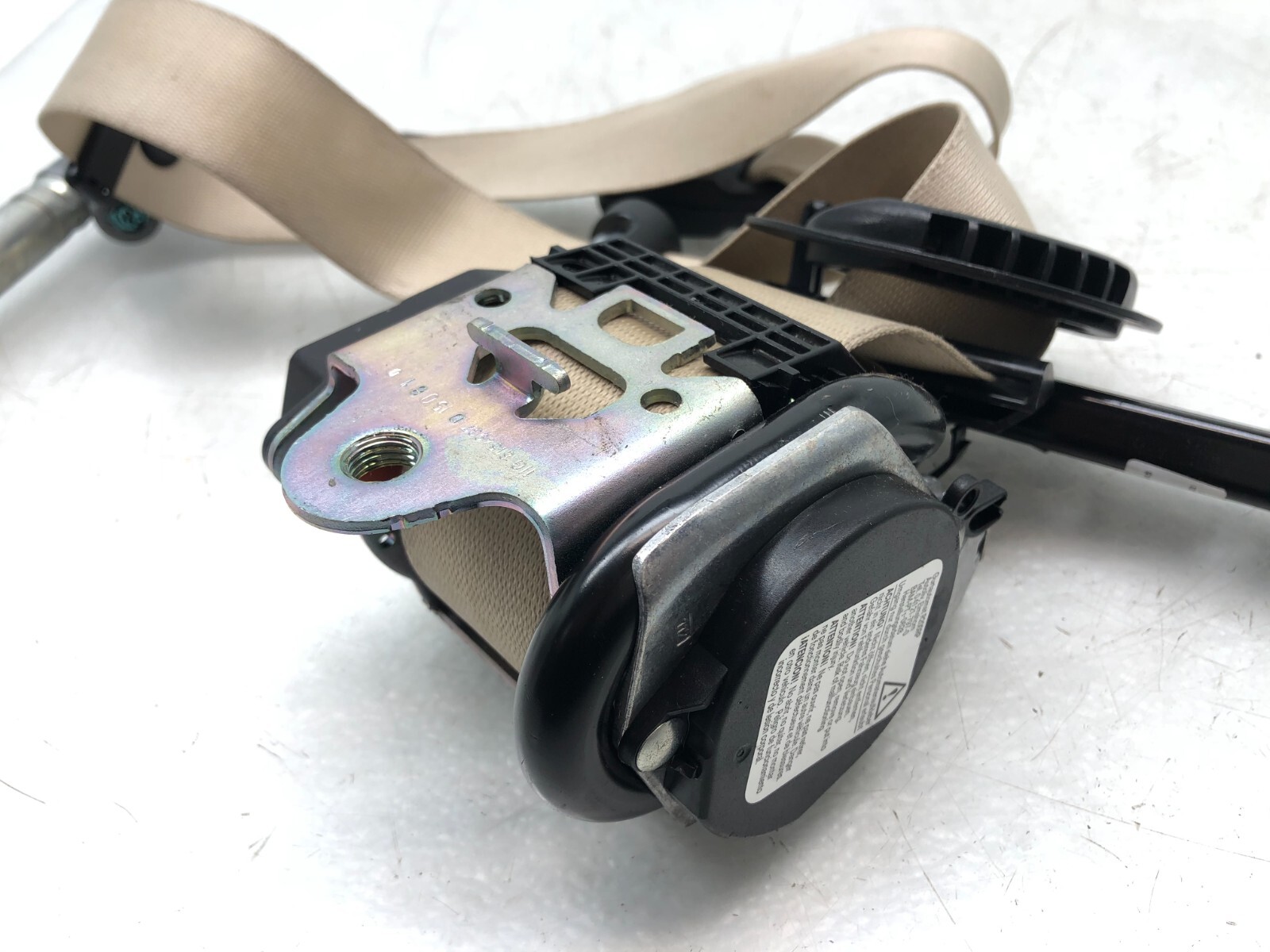 2014-2020 MASERATI GHIBLI S RIGHT PASSENGER FRONT SEATBELT RETRACTOR OEM.