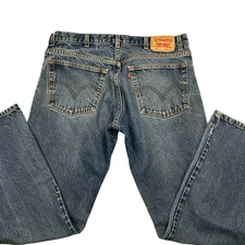 Y2K Levi’s 517 boot cut medium wash jeans 36 x 32 made in Mexico