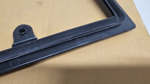 GENUINE GM 15954257 SIDE DOOR WINDOW FRAME TRIM Escalade 1994-2000 TRUCKS - Picture 5 of 7