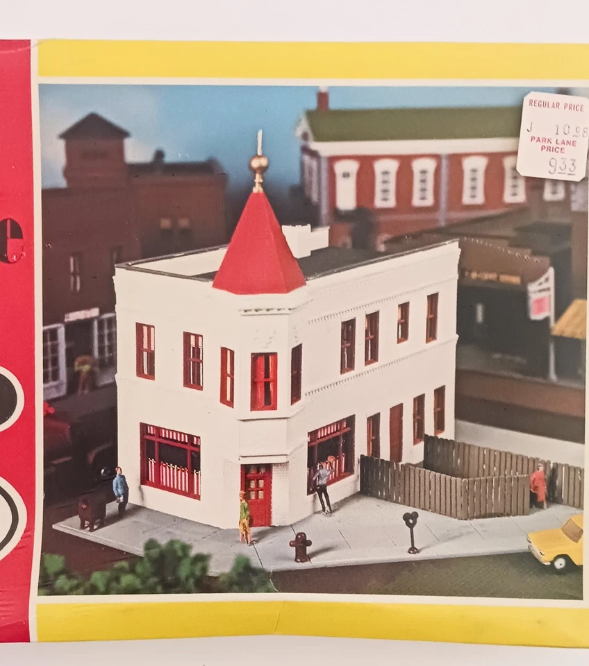 HELJAN CON-COR N SCALE TWO BROTHERS RESTAURANT # 601 - Image 2 of 3