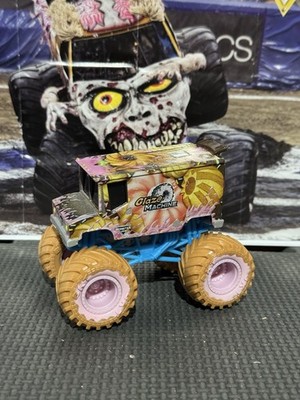 Monster Jam Glaze Machine Donut Food Chase Loose Truck HTF 1/64 Diecast Pink