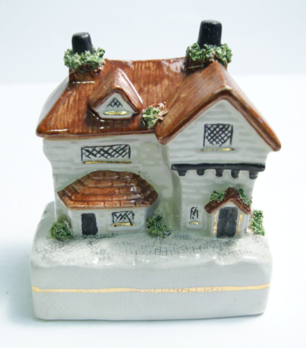 VTG Cottage House Coin Bank Money Box Figurine Pottery Figure Staffordshire 5" - Picture 1 of 12