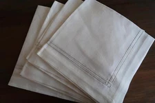 4 Fennco Styles Kaitlyn Ivory Linen Dinner Napkins, 20 x 20