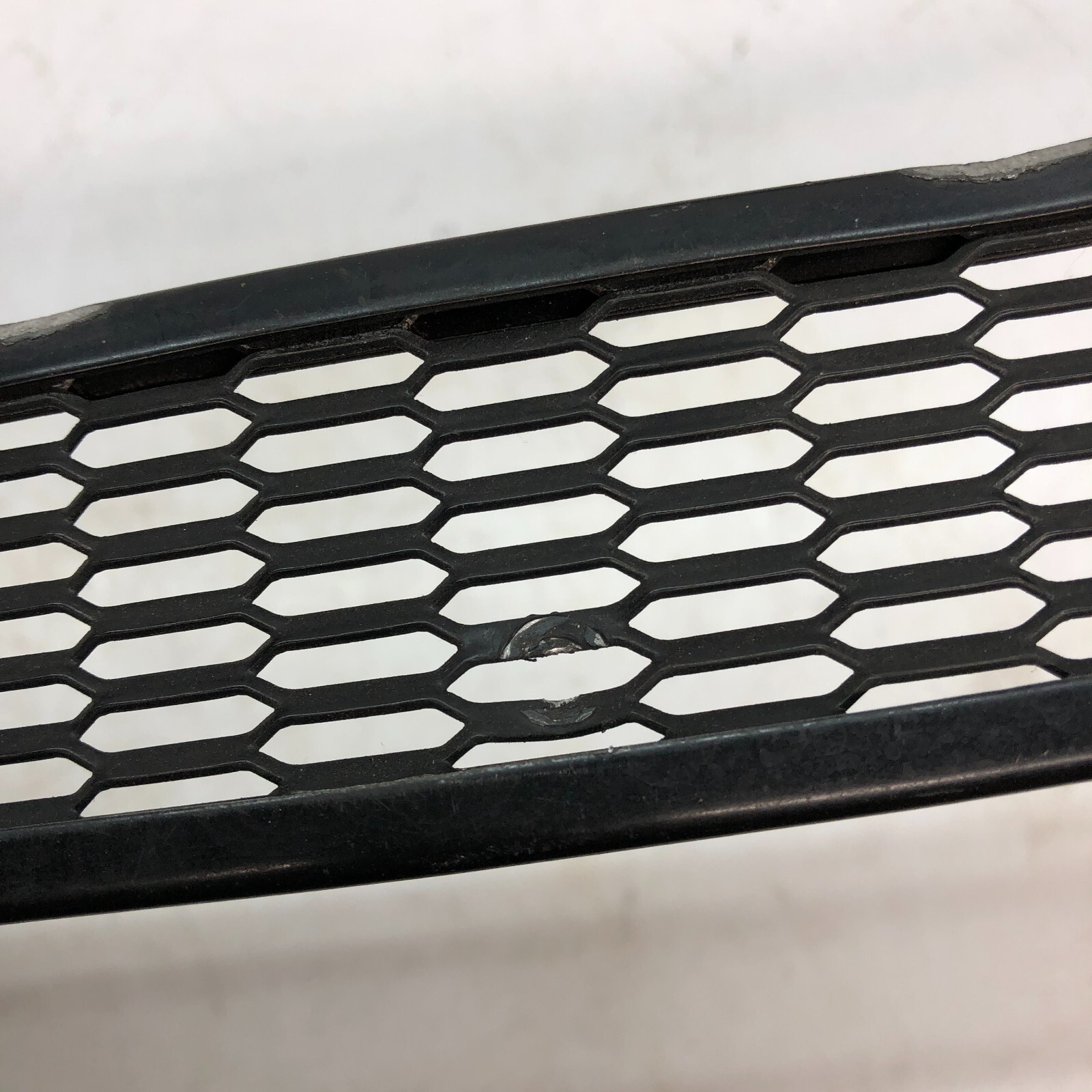 LAMBORGHINI AVENTADOR REAR BUMPER CENTER LOWER GRILL GRID OEM