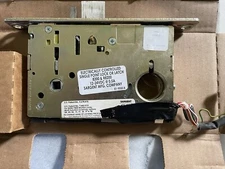 Sargent Assa Abloy Single Point Lock or Latch 8200