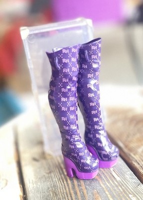 Rainbow High Doll orchid purple thigh-high boots Emi Vanda And Case
