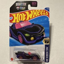 Hot Wheels 2025 Monster High Ghoul Mobile 3/250 HW Screen Time 1/10