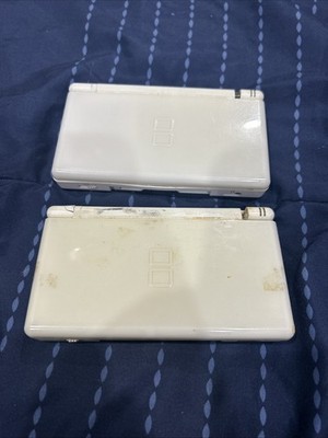 Junk Nintendo Ds lite  White For Parts Or Not Working Look In The Pictures