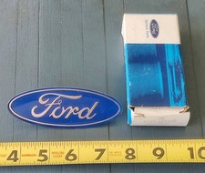 Nos Ford 1991-1994 Grille Emblem Ornament Trim Logo F1tz-8213-c