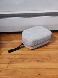META Oculus Quest 2 Carrying Case Lightweight Portable Protection (3010036901)