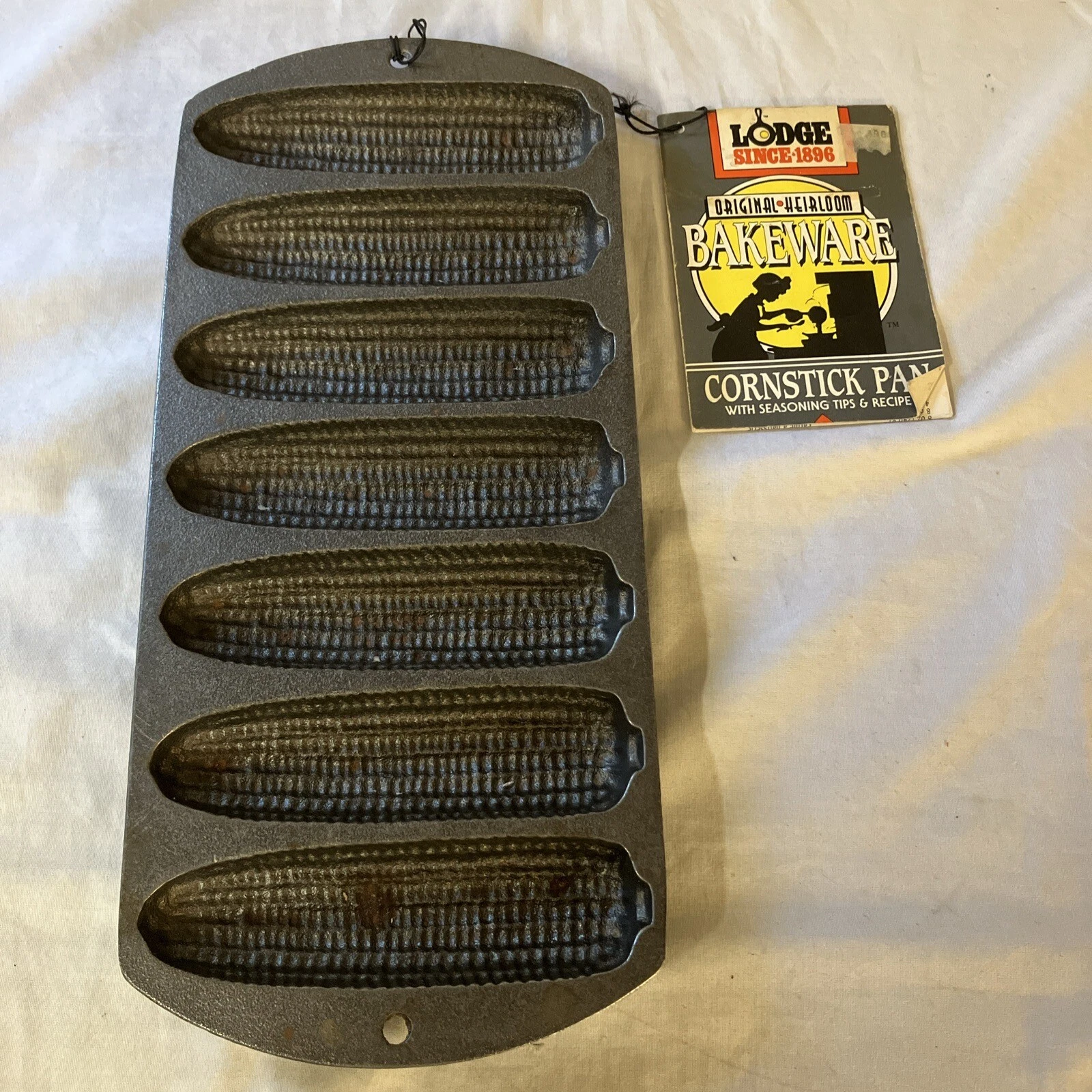 Vtg Lodge Cast Iron 7-Ear Cornbread Corn Stick Muffin Pan 27C2 NEW Original FS!
