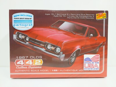 1967 Olds 442 Cutless Supreme (SEALED) 1:25 Model Car Kit HL127/12