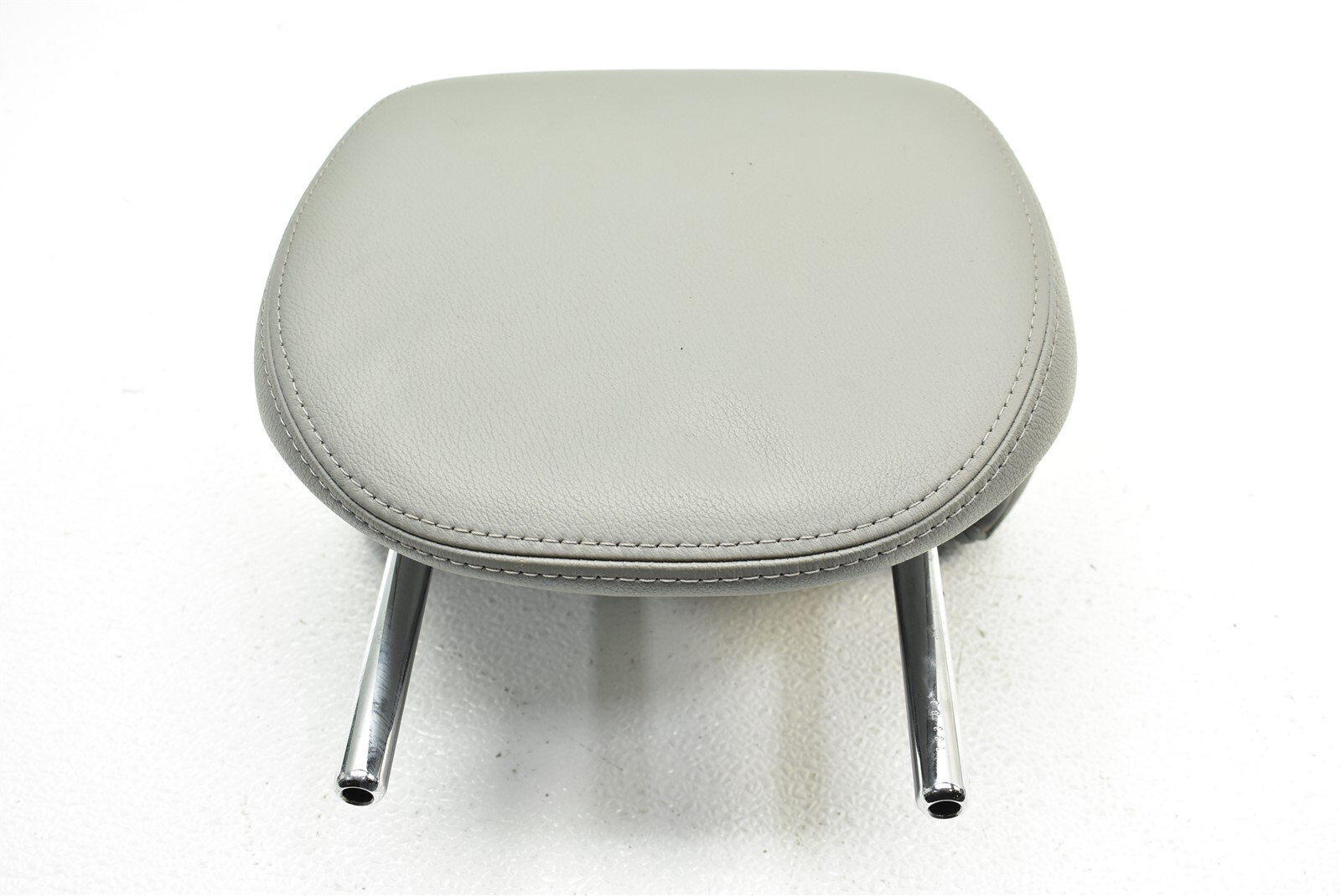 20032006 Porsche Cayenne SUV Rear Head Rest Headrest 0306 eBay