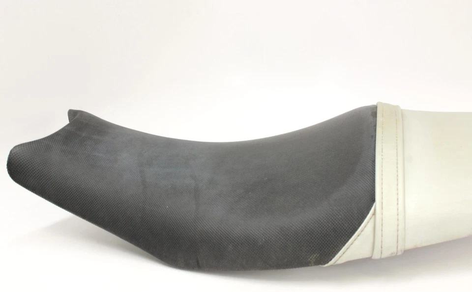 2007 Hyosung GT650r Tt 前后座鞍座 — 第 3/4 张图片